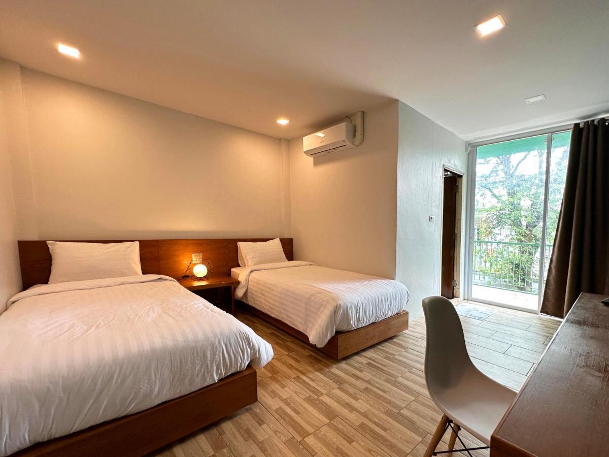 Plernpetch Hotel Surat Thani Exterior photo